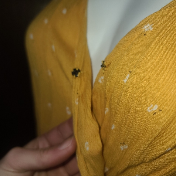 Cute yellow Arizona crop top - Picture 4 of 5